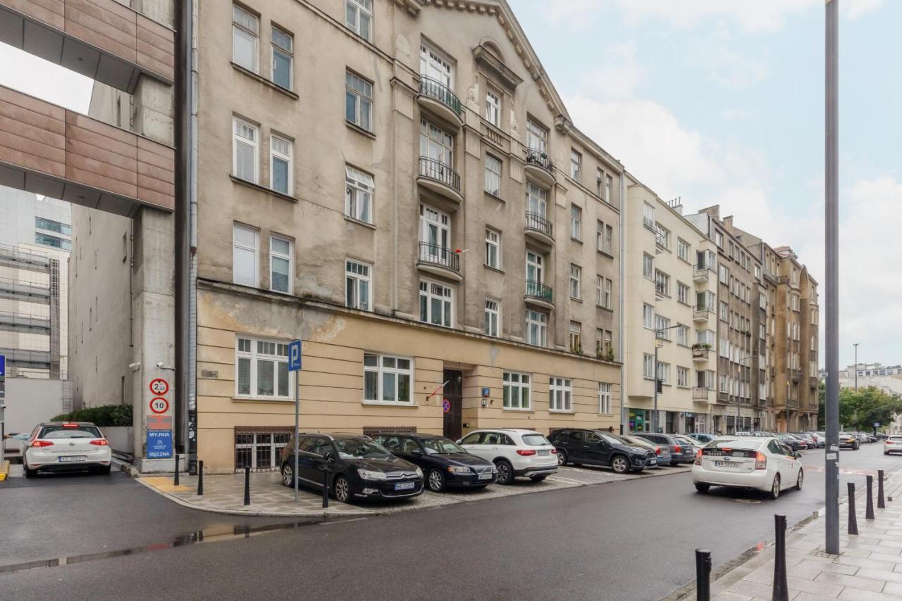 Metro Rondo Onz Apartment By Noclegi Renters Варшава Экстерьер фото